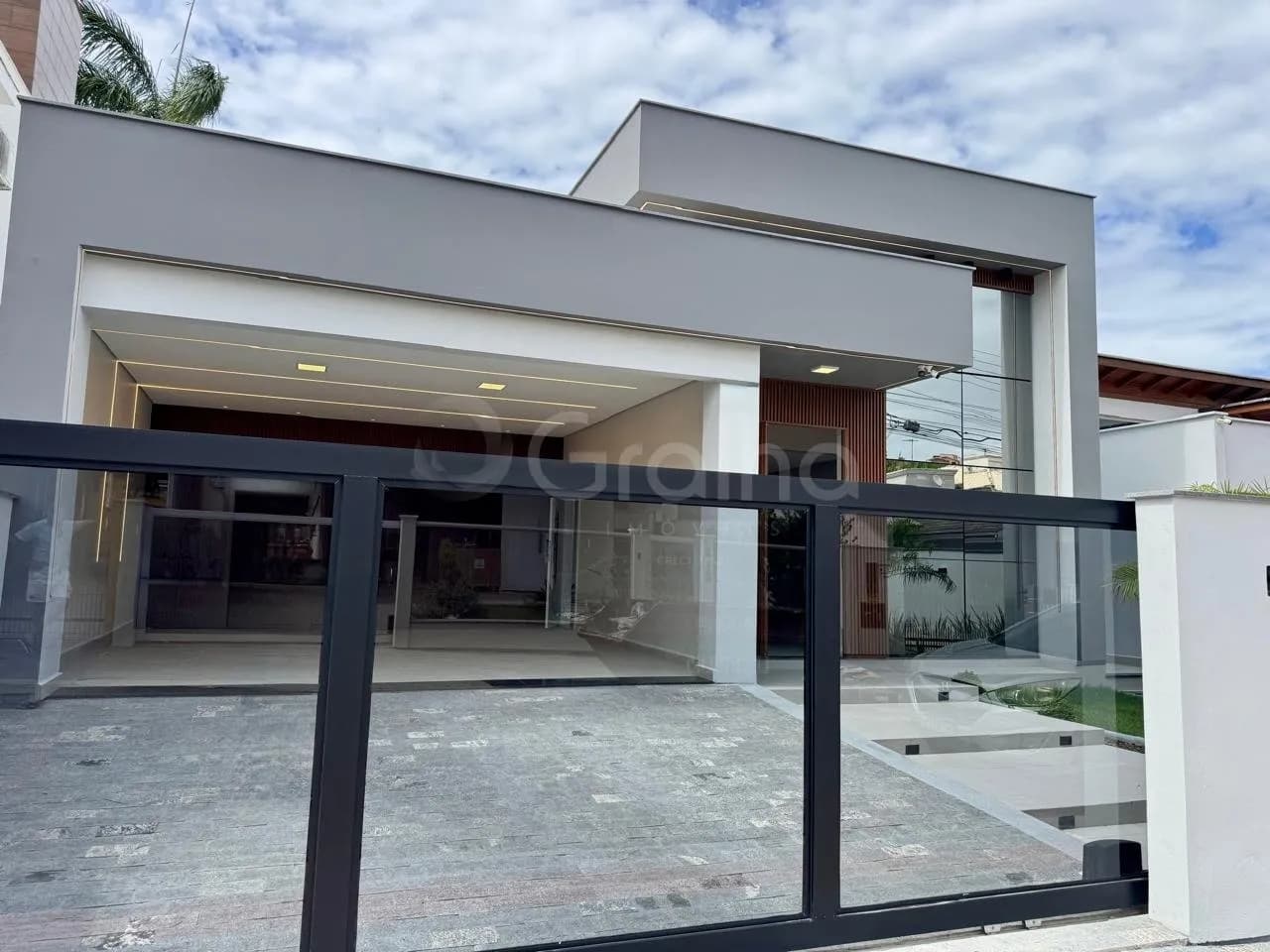 Casa para venda com 3 dormitórios em Pedra Branca com 191 m² — foto principal