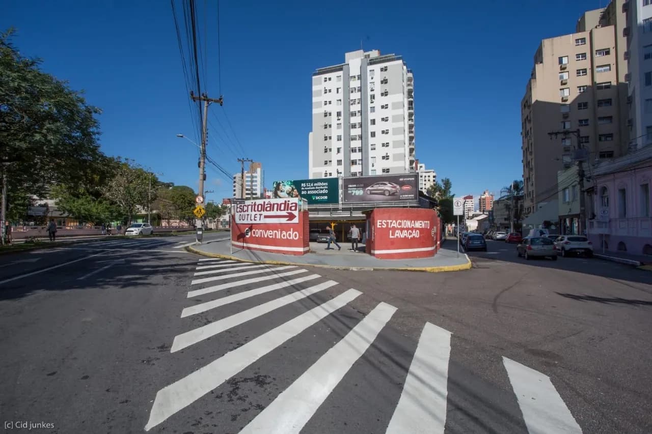Terreno para venda em Centro com 376 m² — foto 2