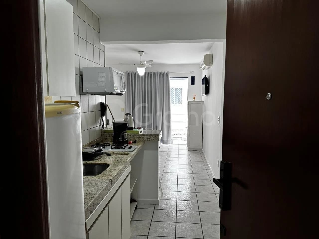 Estúdio para venda com 1 dormitório, em Canasvieiras com 28 m² — foto 2