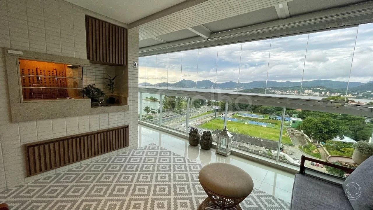 Apartamento para venda com 3 dormitórios em Agronômica com 170 m² — foto principal