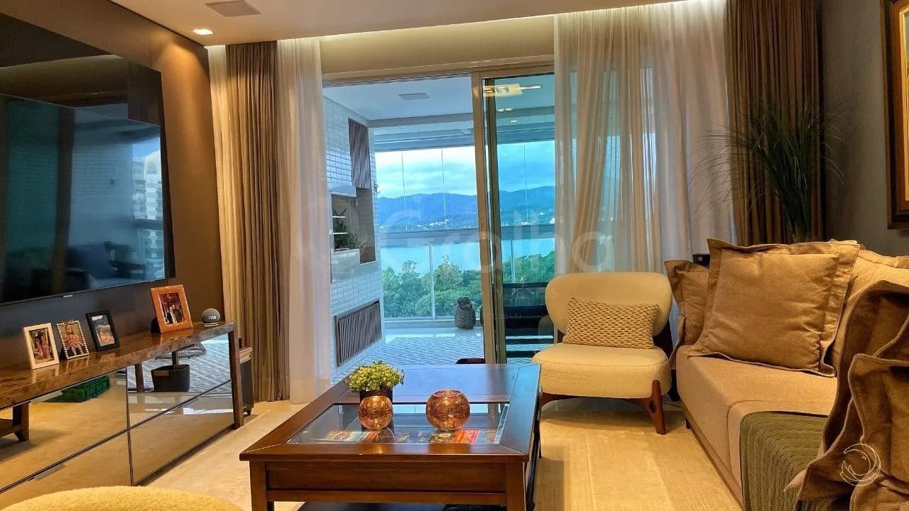 Apartamento para venda com 3 dormitórios em Agronômica com 170 m² — foto 2
