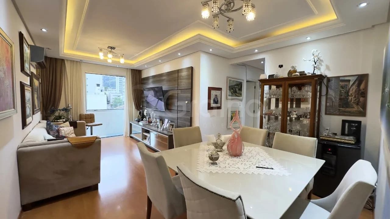 Apartamento para venda com 3 dormitórios em Centro com 106 m² — foto principal
