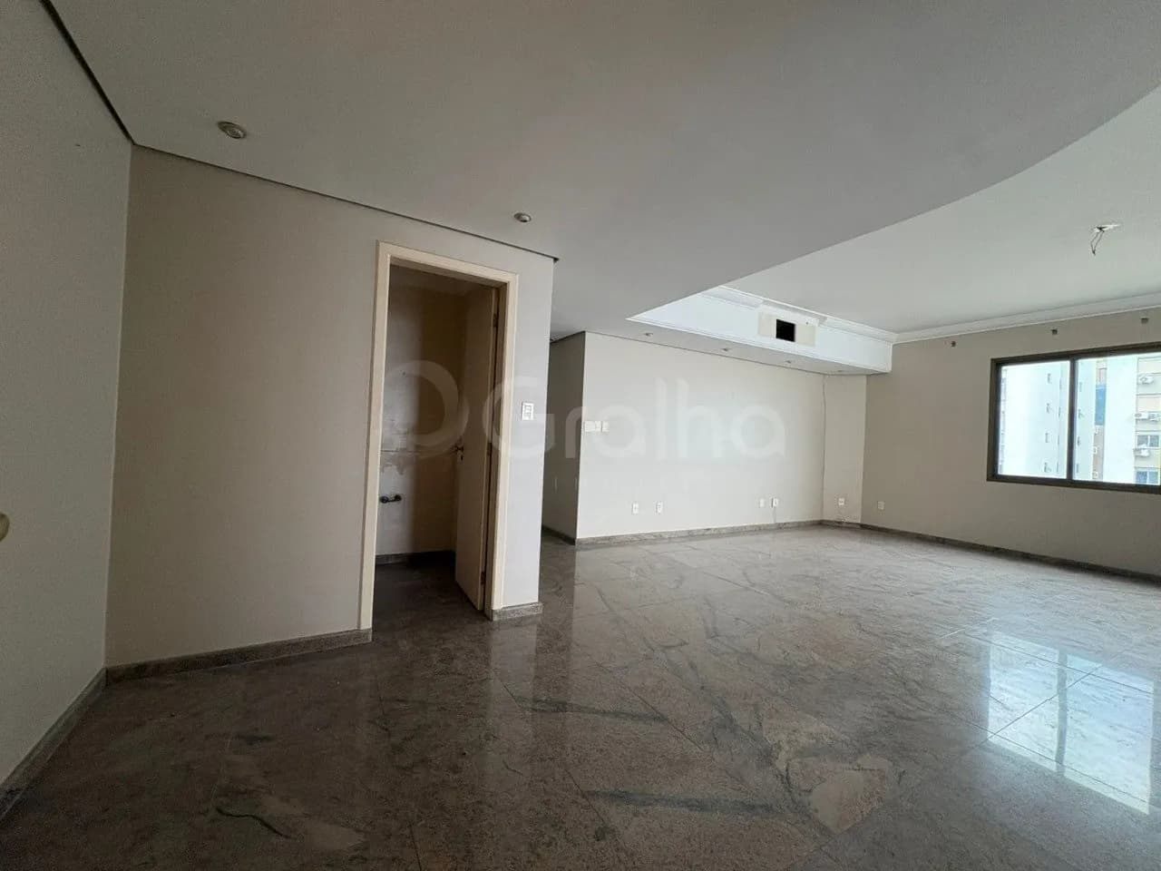 Apartamento para venda com 4 dormitórios em Centro com 399 m² — foto 2