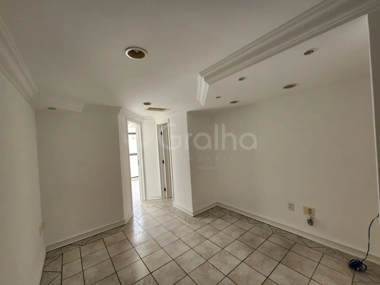 Sala comercial para venda em Centro com 30 m² — foto principal