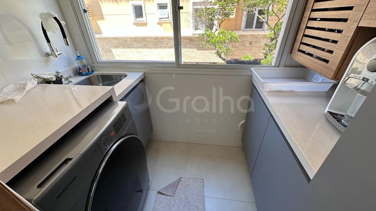 Apartamento para venda com 3 dormitórios em Jurerê com 97 m² — foto 4