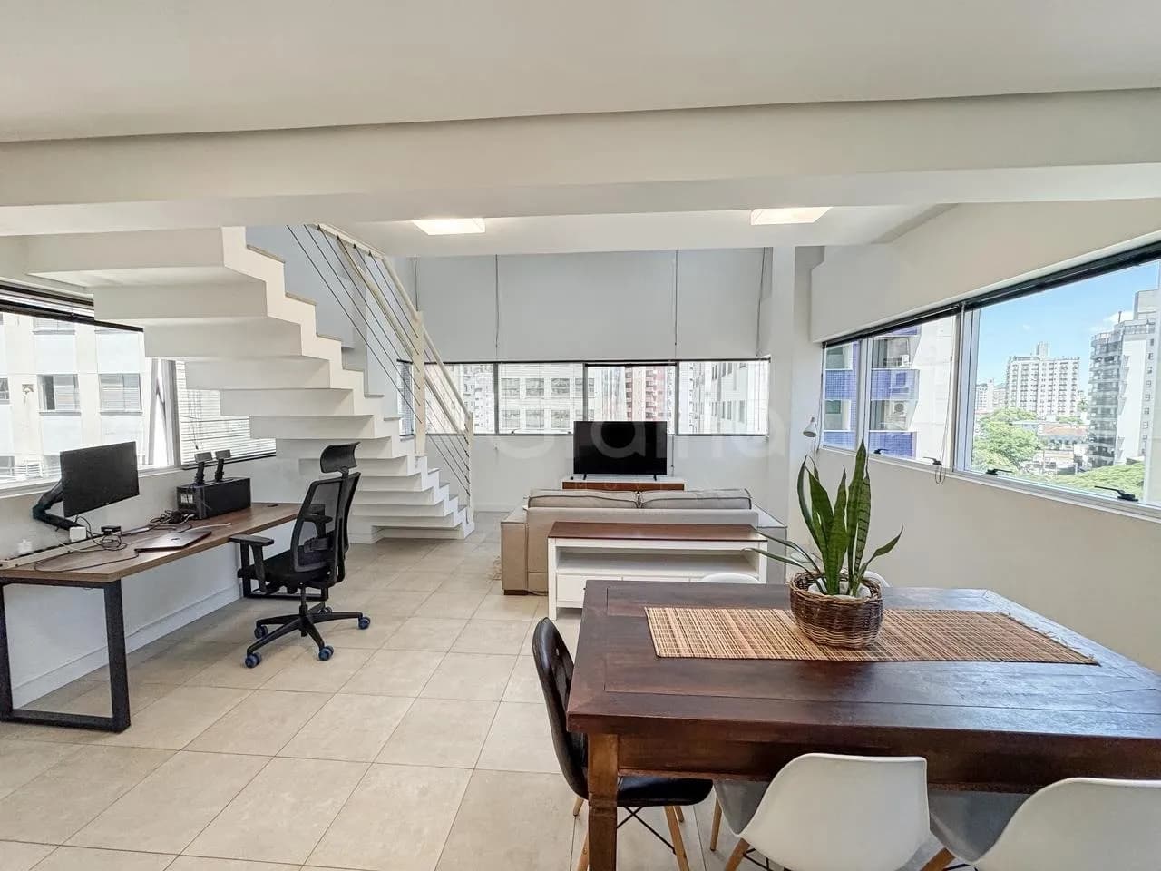 Loft para venda com 1 dormitório, em Centro com 85 m² — foto 2