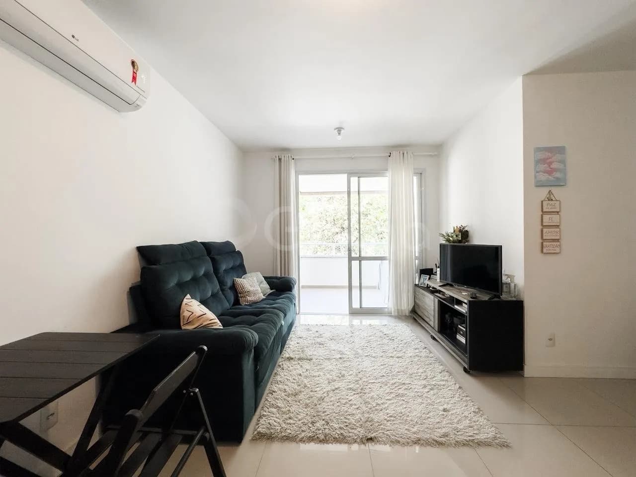 Apartamento para venda com 2 dormitórios em Pantanal com 71 m² — foto principal