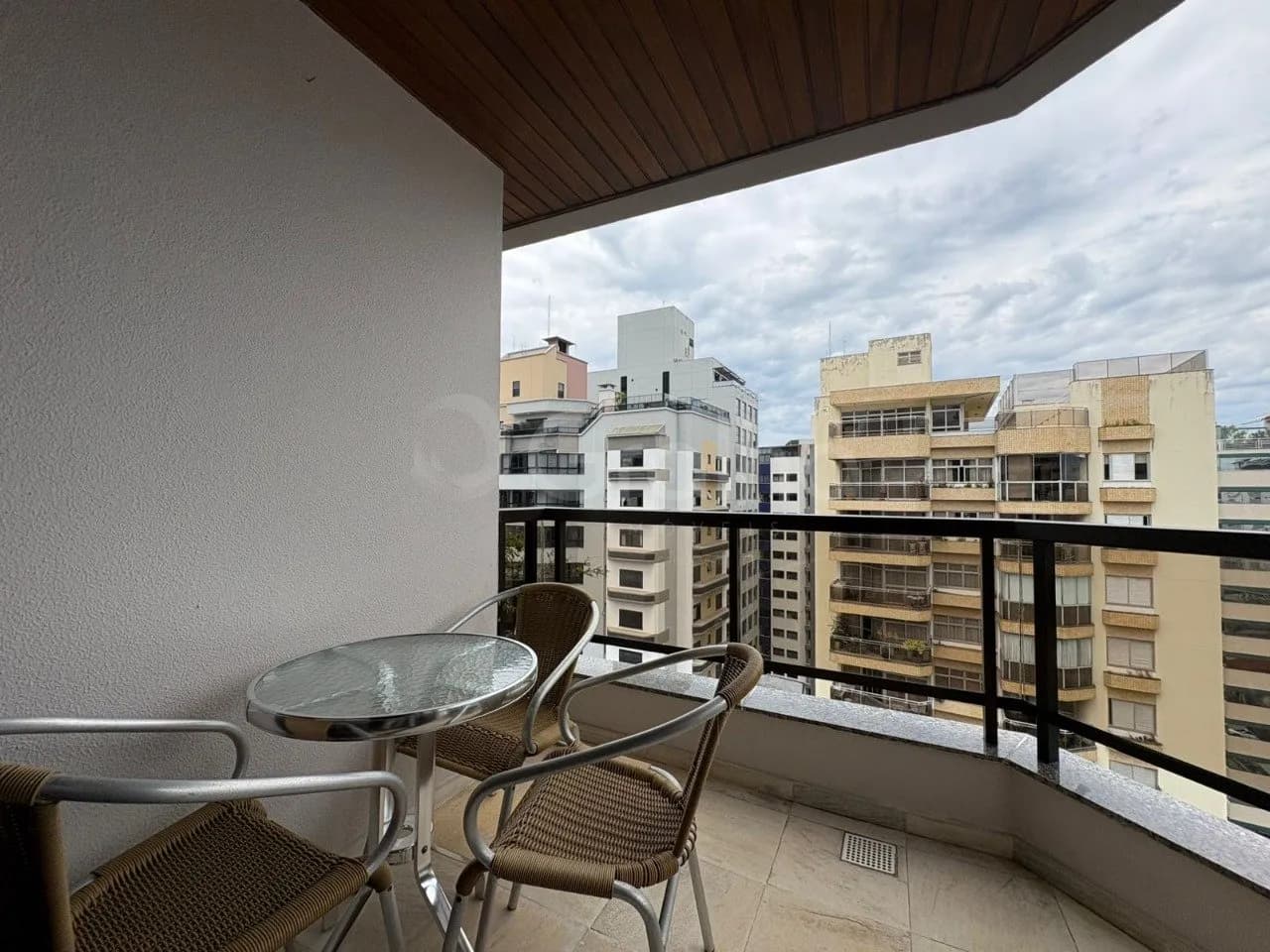 Apartamento para venda com 3 dormitórios em Centro com 220 m² — foto 5