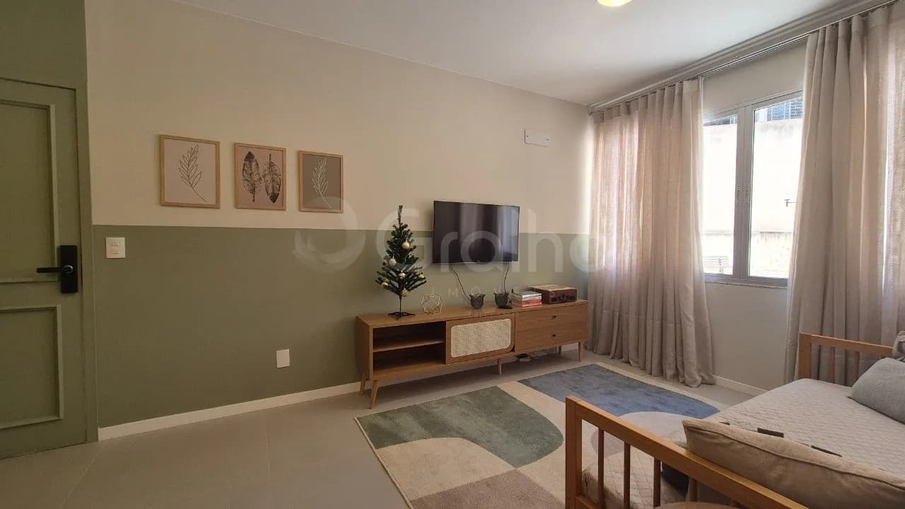 Apartamento para venda com 1 dormitório, em Centro com 51 m² — foto 2