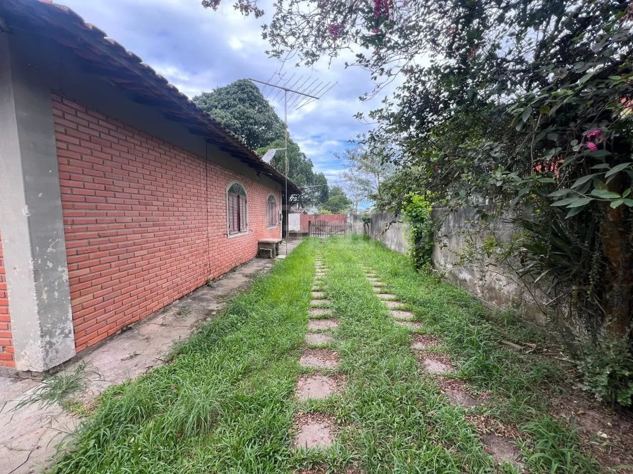 Terreno para venda em Campeche com 949 m² — foto 4