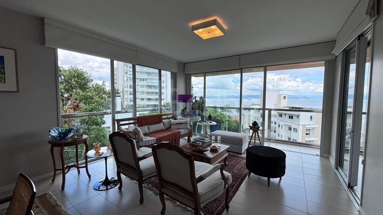 Apartamento para venda com 3 dormitórios em Joao Paulo com 237 m² — foto principal
