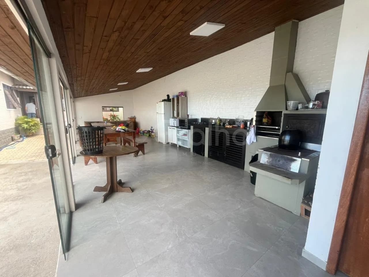 Casa para venda com 5 dormitórios em Centro com 260 m² — foto 4