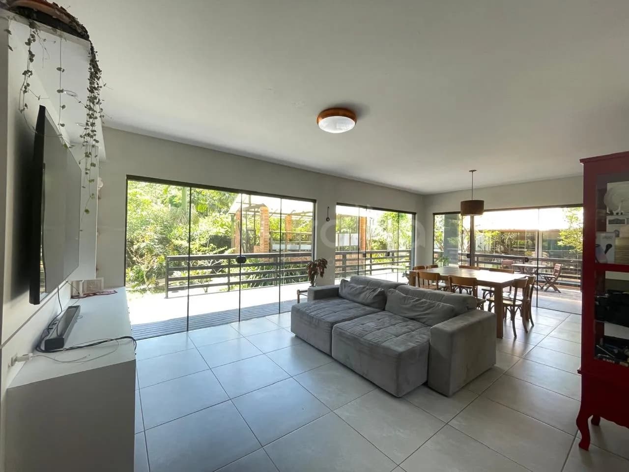 Casa de condomínio para venda com 5 dormitórios em Campeche com 225 m² — foto principal
