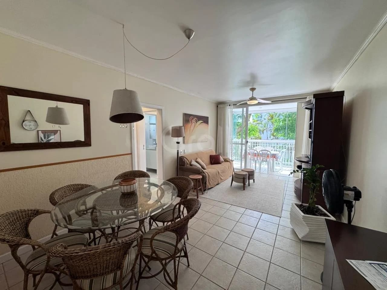 Apartamento para venda com 2 dormitórios em Jurerê com 81 m² — foto principal