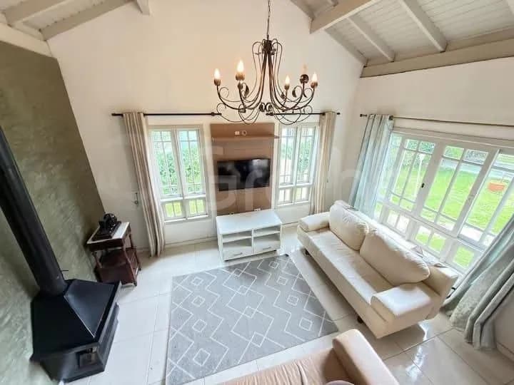 Casa para venda com 2 dormitórios em Lagoa Da Conceição com 190 m² — foto principal