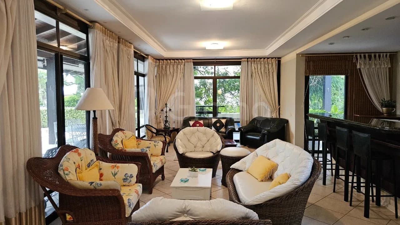 Casa para venda com 5 dormitórios em Jurerê Internacional com 559 m² — foto principal