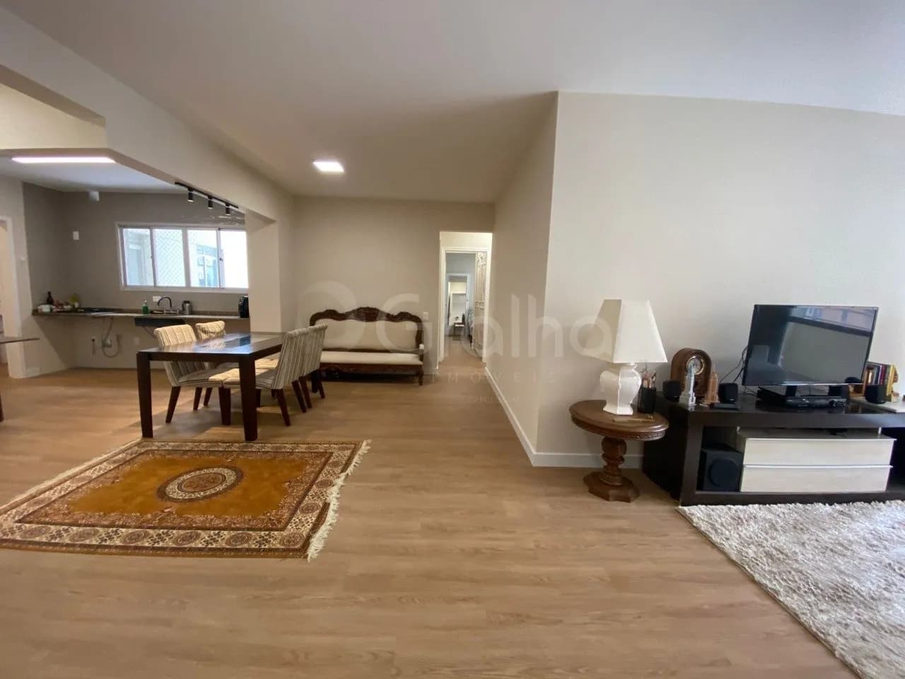 Apartamento para venda com 3 dormitórios em Centro com 123 m² — foto principal
