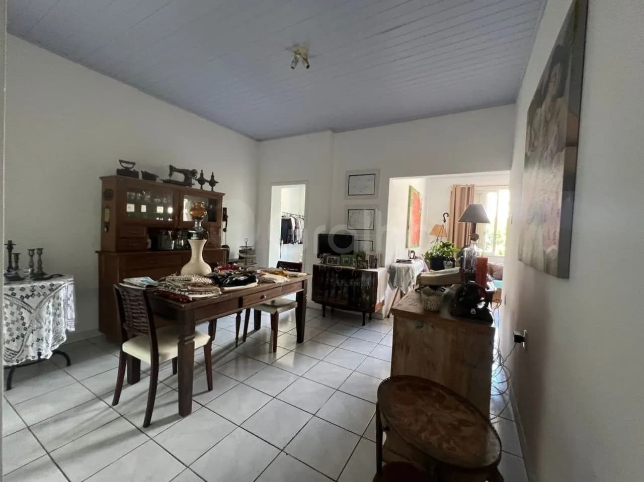 Casa para venda com 4 dormitórios em Coqueiros com 180 m² — foto 4