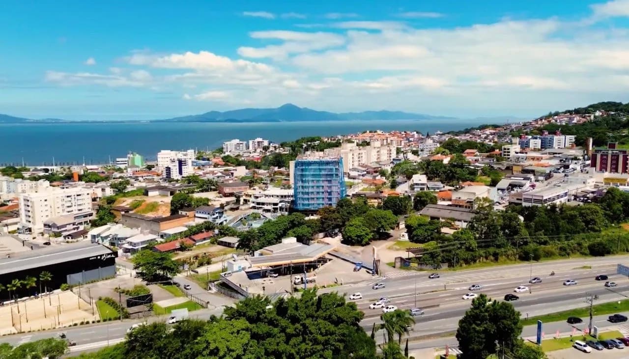 Apartamento para venda com 2 dormitórios em Praia Comprida com 75 m² — foto 3