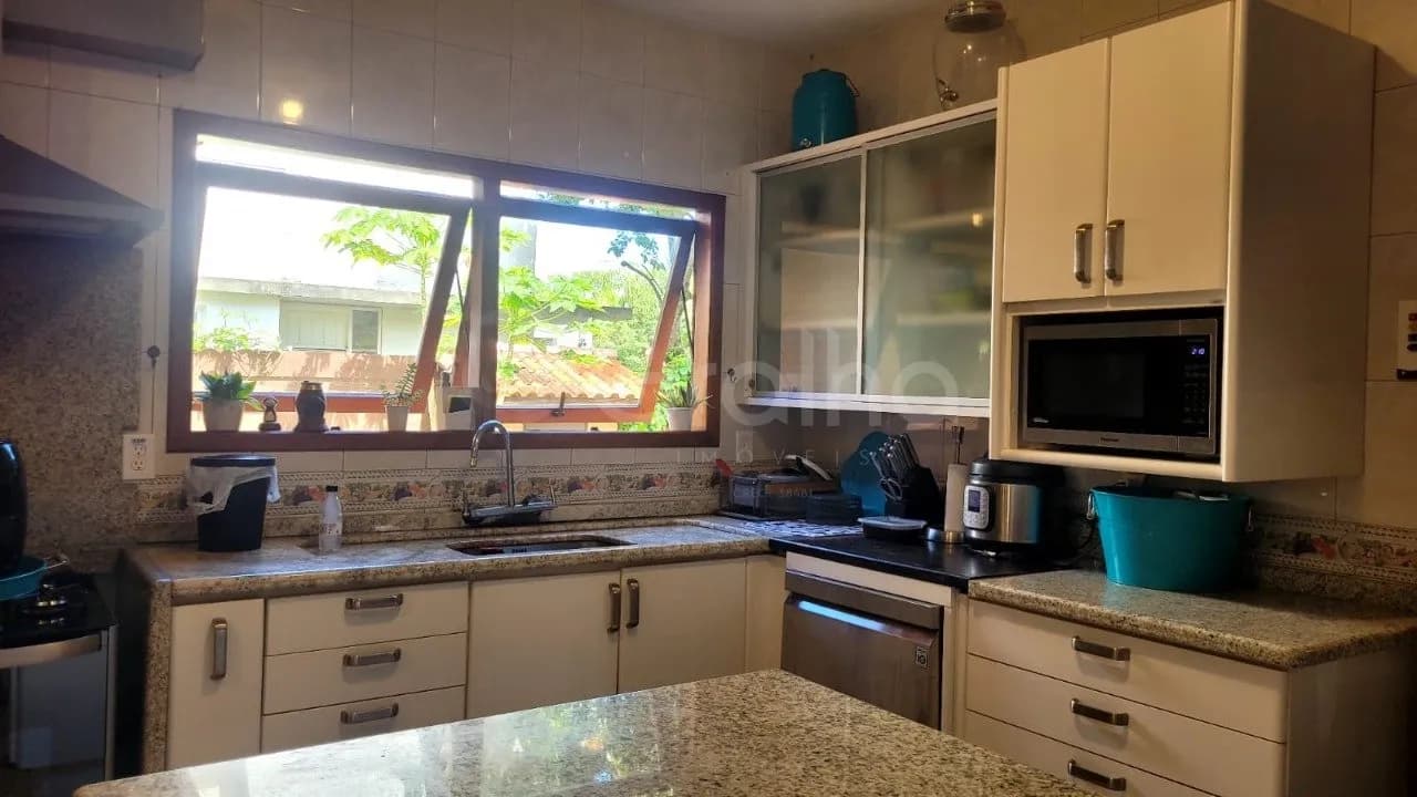 Casa de condomínio para venda com 4 dormitórios em Lagoa Da Conceição com 230 m² — foto 2