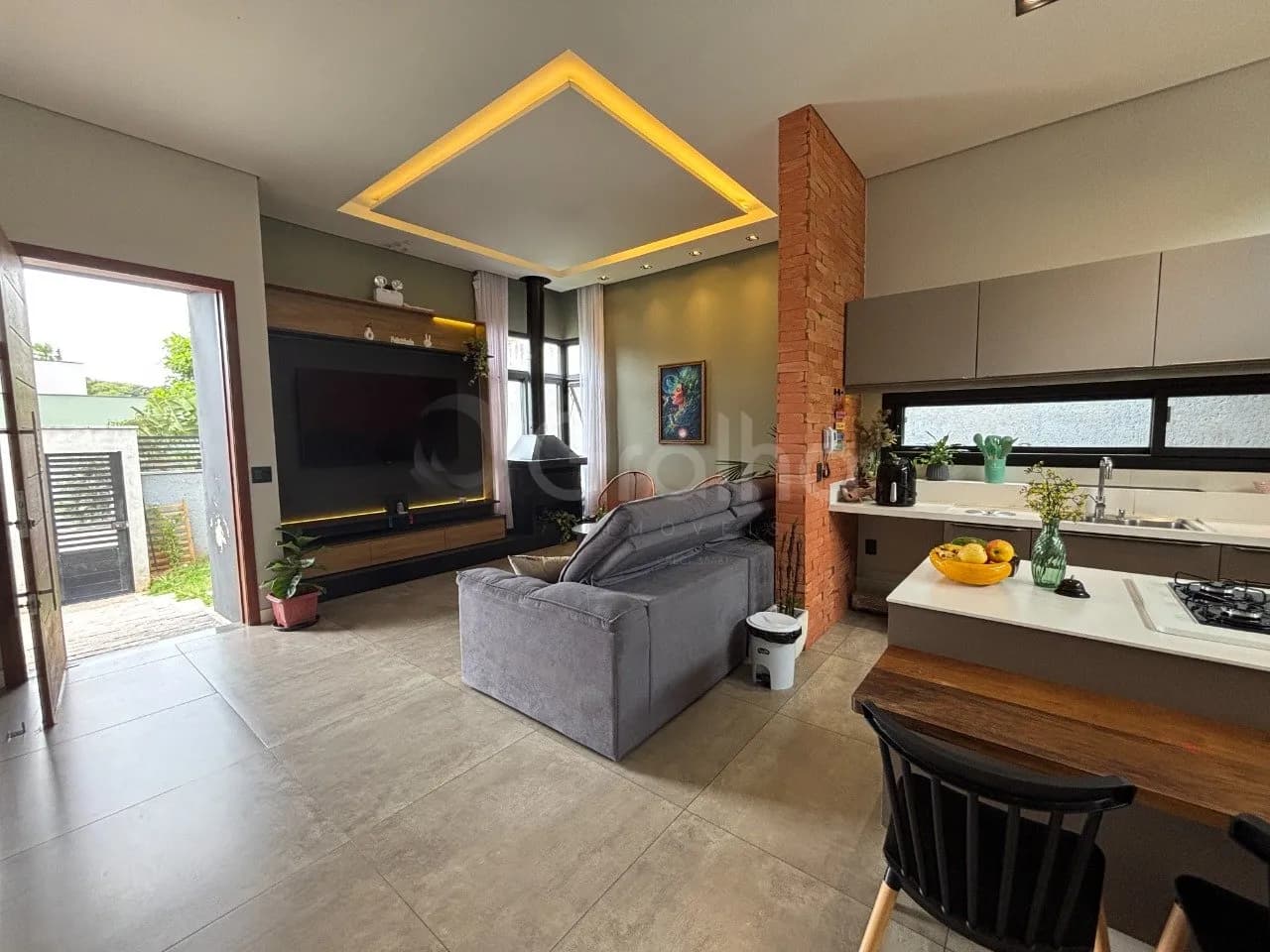 Casa para venda com 4 dormitórios em Campeche com 250 m² — foto 2