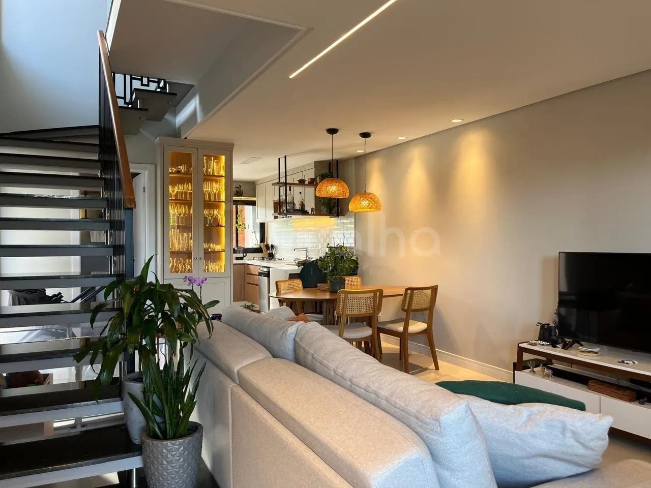 Casa para venda com 3 dormitórios em Campeche com 178 m² — foto principal