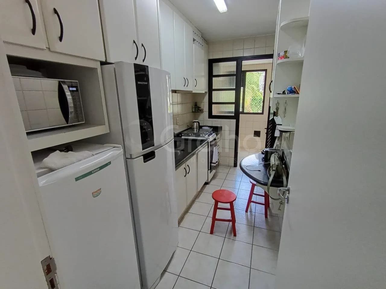 Apartamento para venda com 2 dormitórios em Agronômica com 59 m² — foto 2