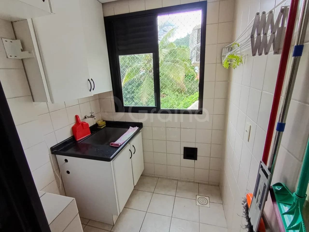 Apartamento para venda com 2 dormitórios em Agronômica com 59 m² — foto 3