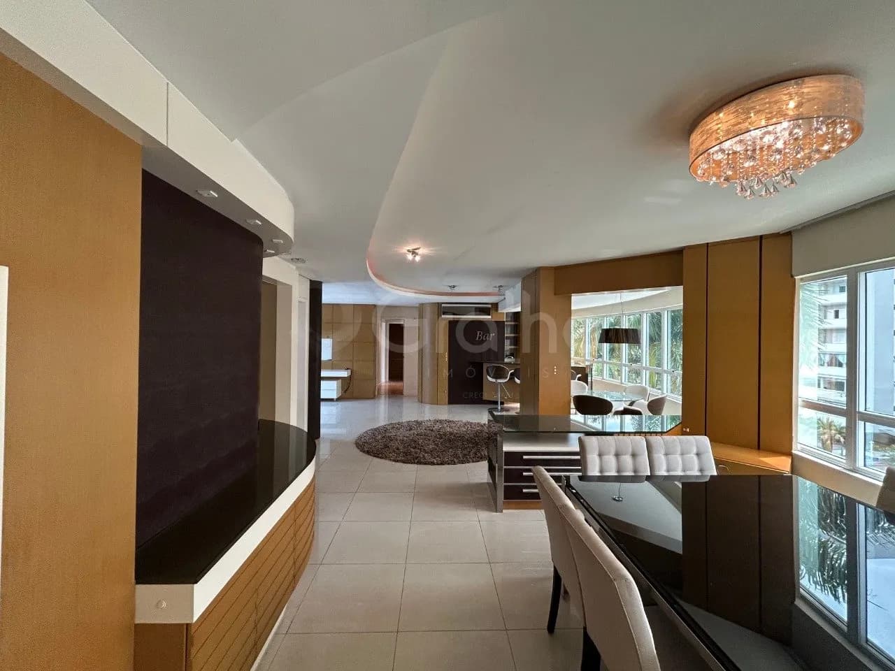 Apartamento para venda com 3 dormitórios em Centro com 171 m² — foto principal