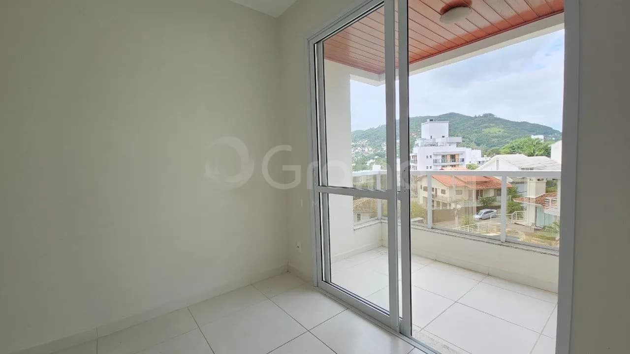 Apartamento para venda com 2 dormitórios em Carvoeira com 65 m² — foto 3