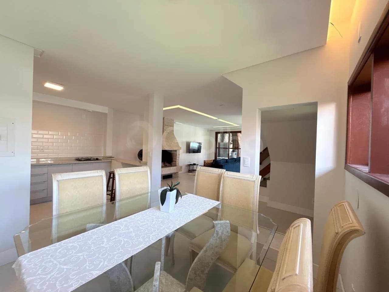 Casa para venda com 3 dormitórios em Canasvieiras com 244 m² — foto 4
