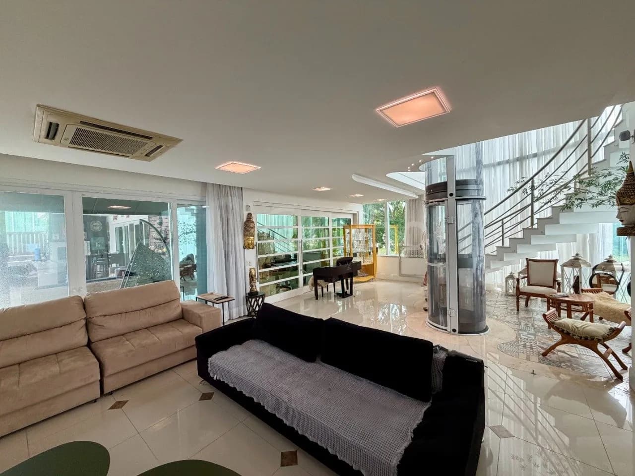 Casa para venda com 6 dormitórios em Jurerê com 515 m² — foto principal