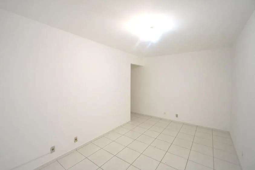 Apartamento para venda com 1 dormitório, em Centro com 48 m² — foto 2