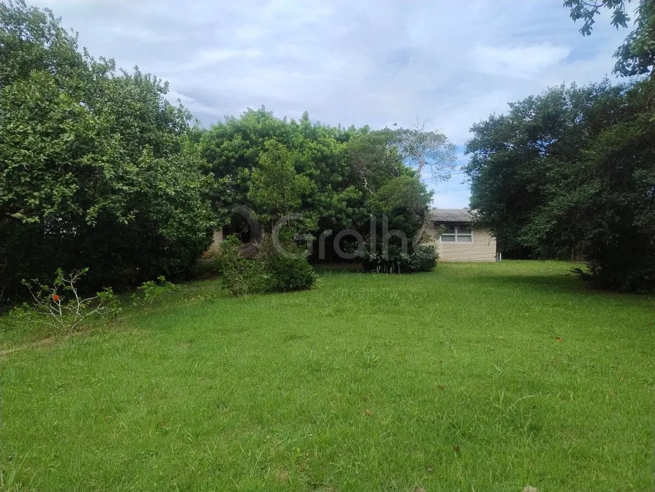 Terreno para venda em Campeche com 1367 m² — foto principal