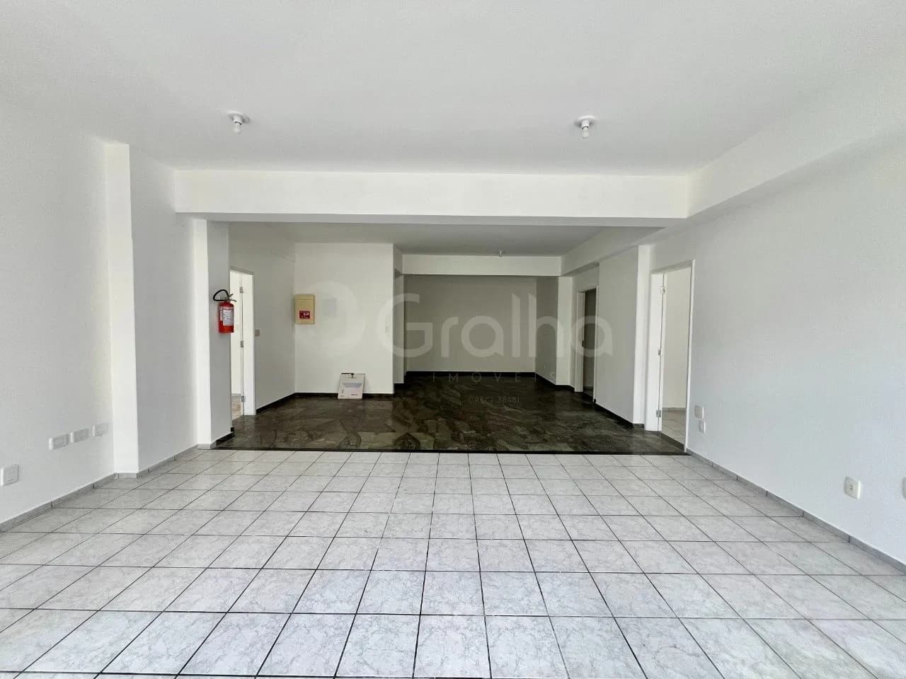Sala comercial para venda em Centro com 460 m² — foto 2