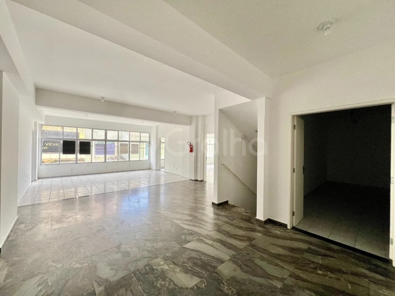 Sala comercial para venda em Centro com 460 m² — foto 4