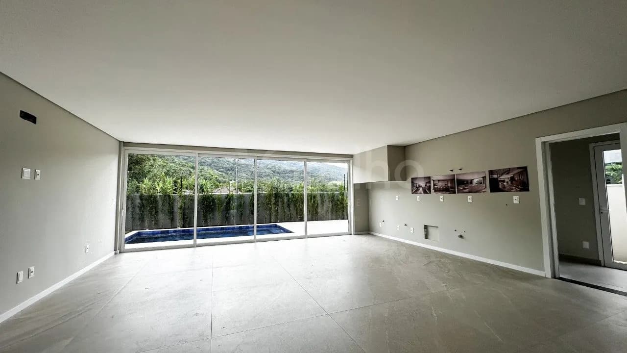 Casa para venda com 4 dormitórios em Pedra Branca com 319 m² — foto 4