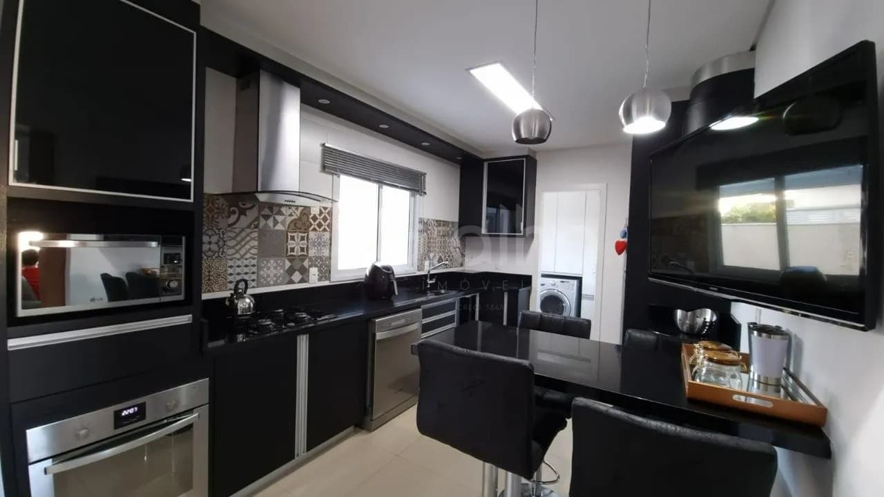 Casa para venda com 3 dormitórios em Cachoeira Do Bom Jesus com 245 m² — foto 3