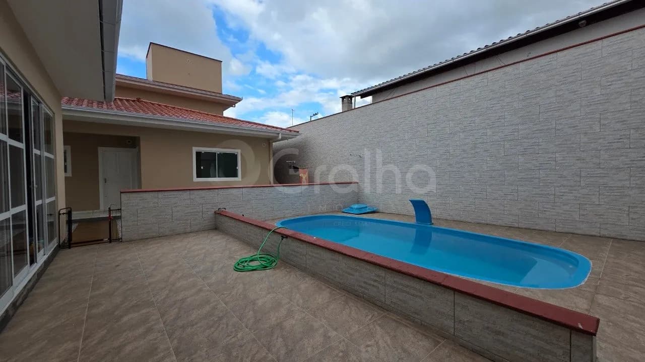 Casa para venda com 4 dormitórios em Jardim Cidade De Florianopolis com 231 m²