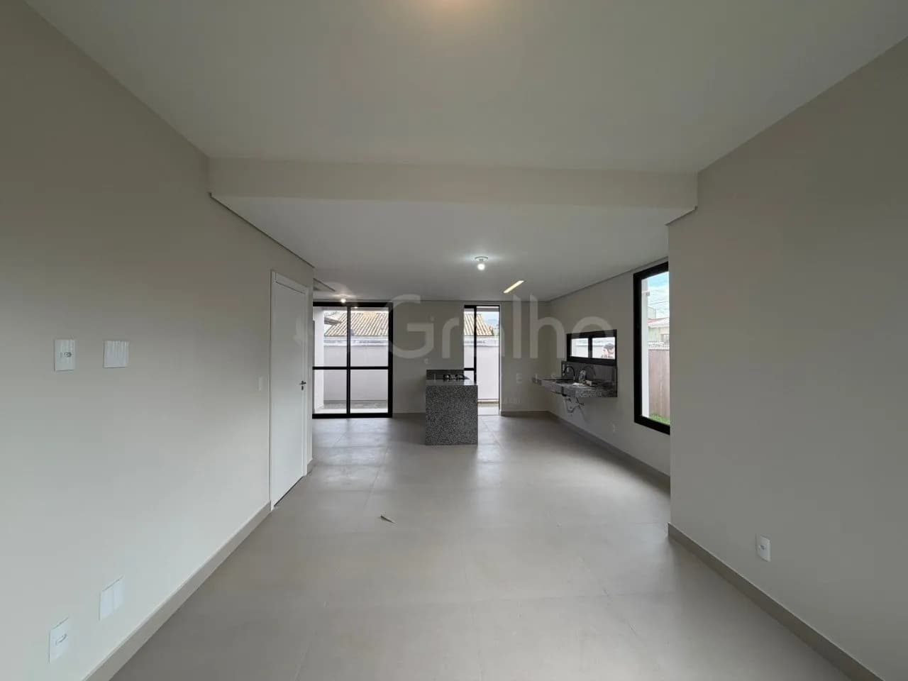 Casa para venda com 3 dormitórios em Carianos com 142 m² — foto 3