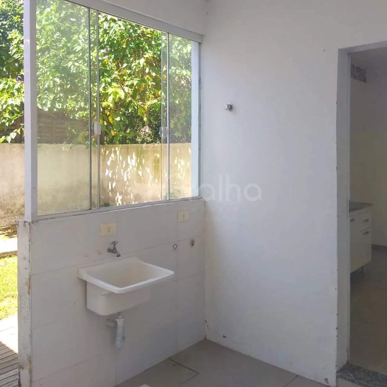 Casa para venda com 2 dormitórios em Rio Tavares com 96 m² — foto 3