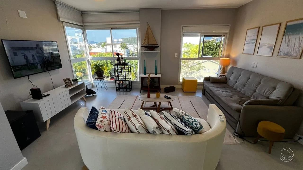 Apartamento para venda com 2 dormitórios em Jurerê com 94 m² — foto principal