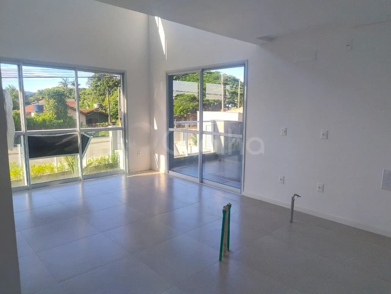 Loft para venda com 1 dormitório, em Ribeirão da Ilha com 68 m² — foto 2