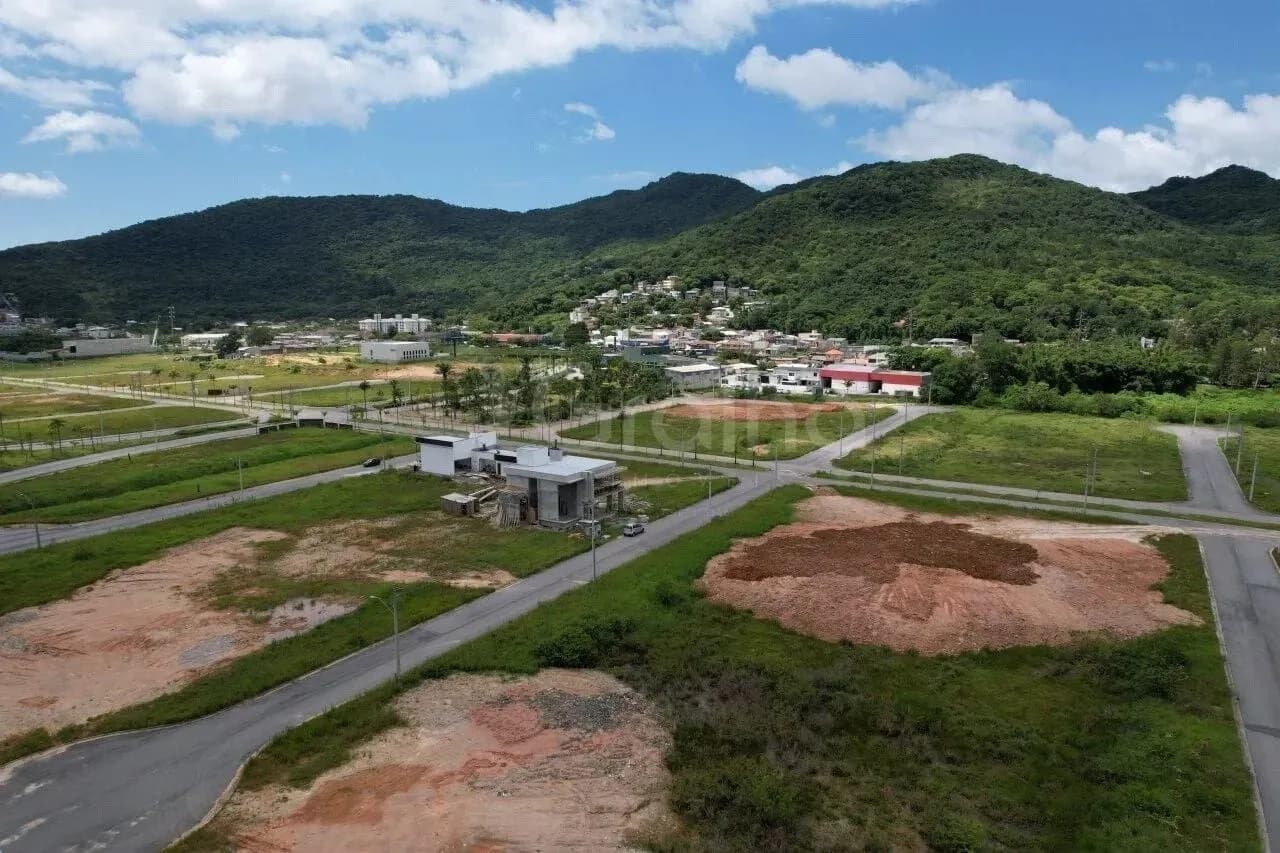 Terreno para venda em Vargem Do Bom Jesus com 450 m² — foto principal
