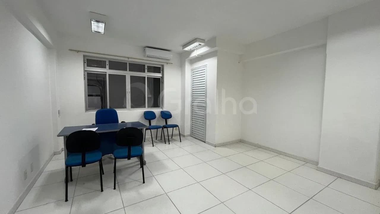Sala comercial para venda em Centro com 18 m²