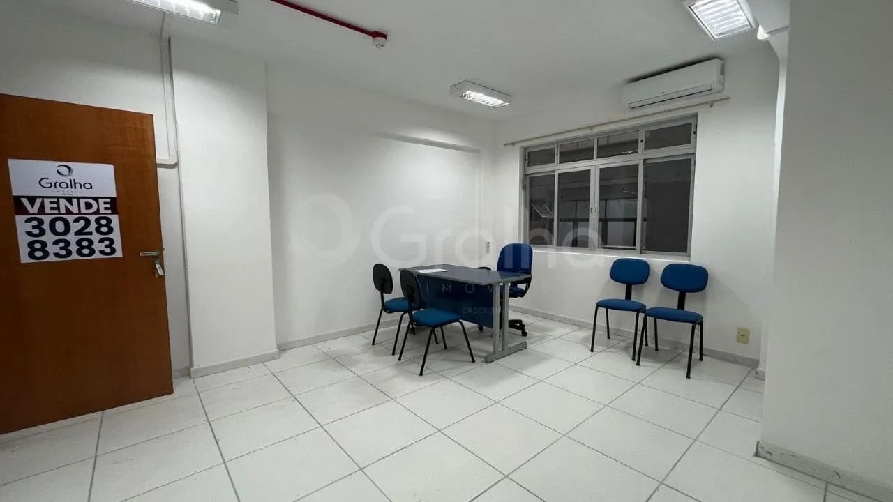Sala comercial para venda em Centro com 18 m² — foto 2