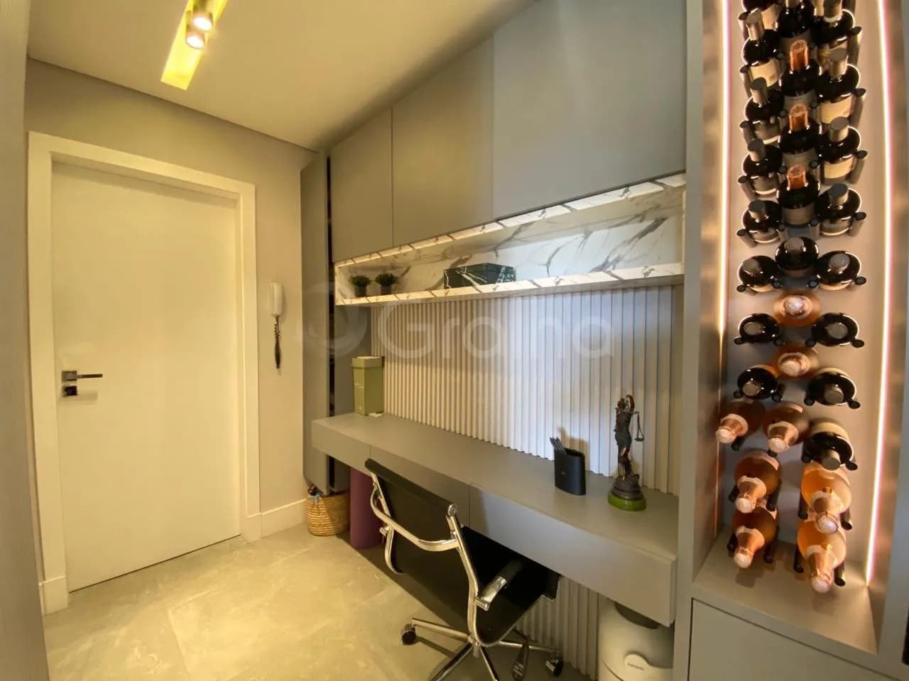 Apartamento para venda com 2 dormitórios em Agronômica com 104 m² — foto 3