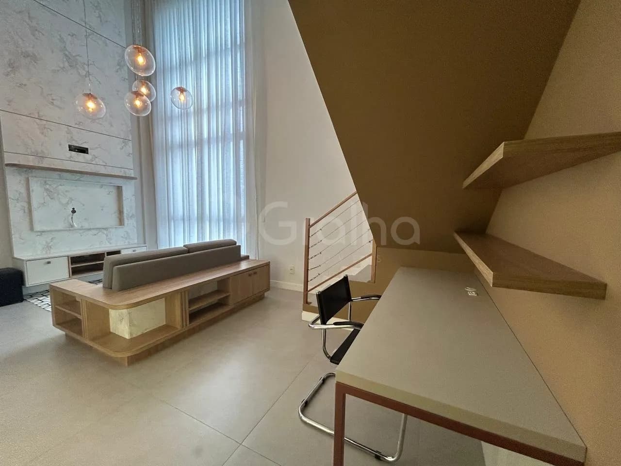 Apartamento duplex para venda com 1 dormitório, em Carvoeira com 60 m² — foto 2