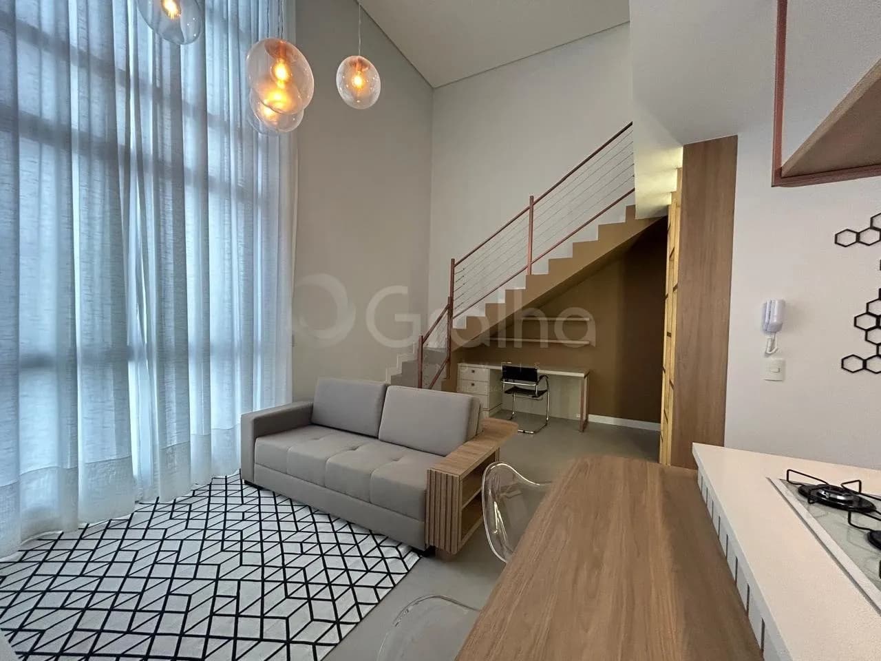 Apartamento duplex para venda com 1 dormitório, em Carvoeira com 60 m² — foto 4