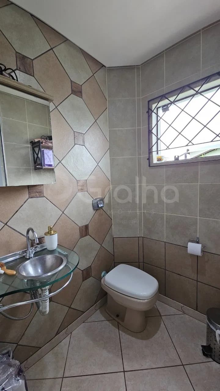 Casa para venda com 4 dormitórios em Carianos com 186 m² — foto 3